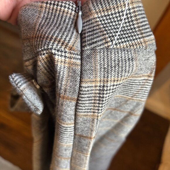 Dizzy Lizzy Pleated Wrap Skort SZ: Large - Picture 3 of 11